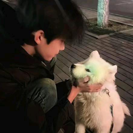 零零后汽车维修中心.