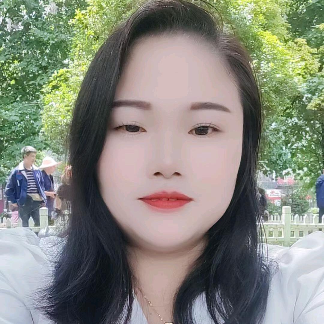 何姐