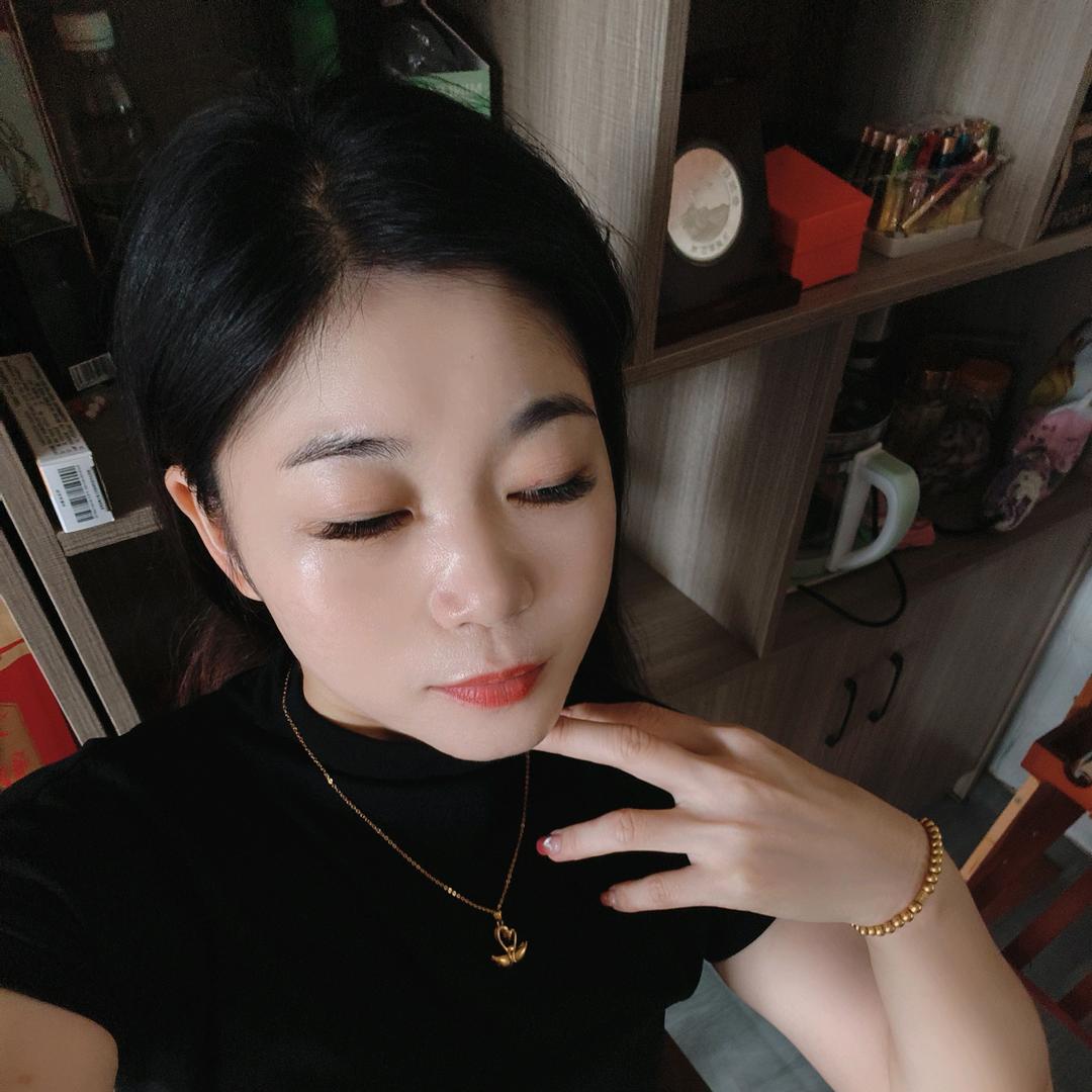 爱笑酒窝💍
