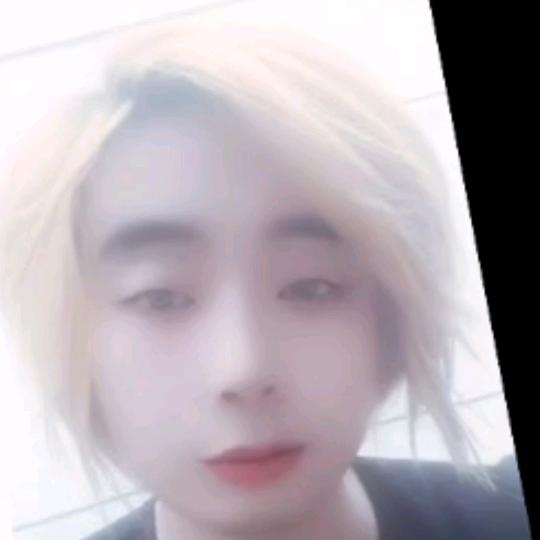 多次拒绝赵露思