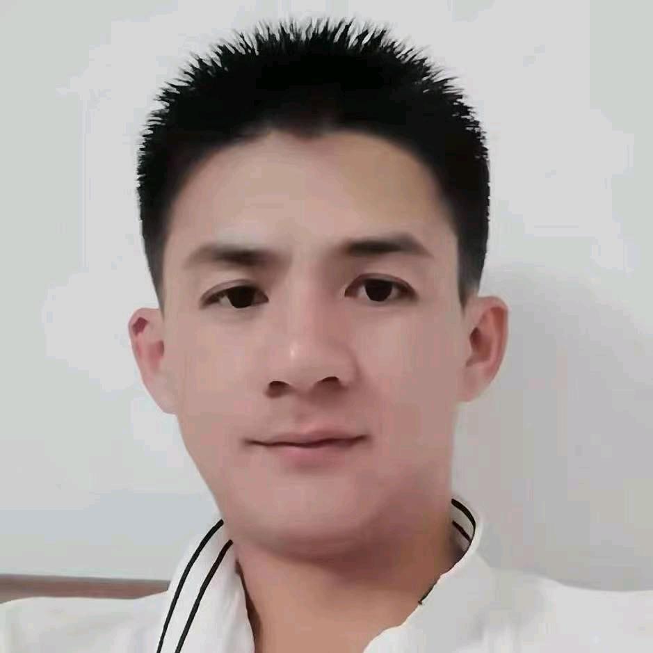 亮亮