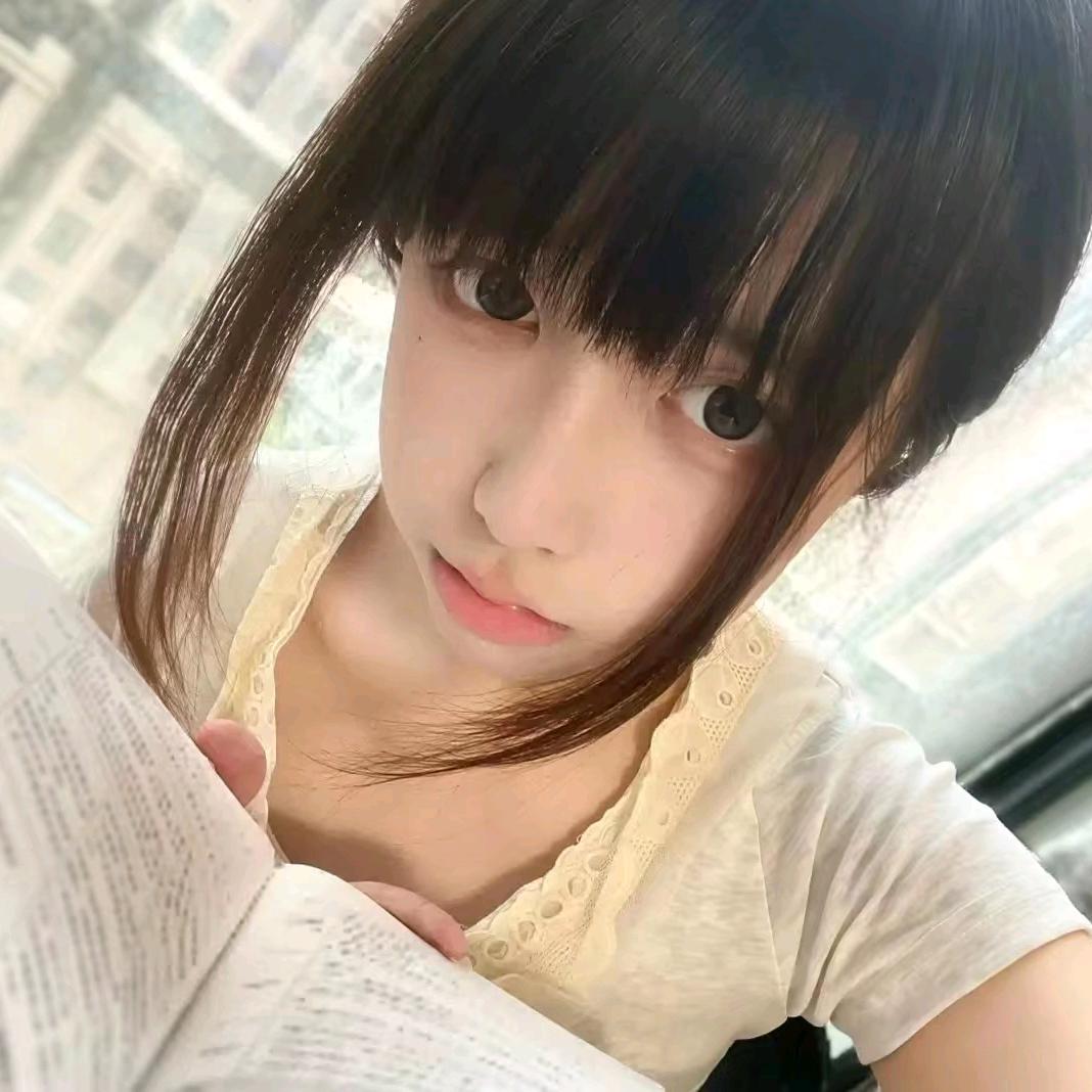 𣎴 眠岛头像
