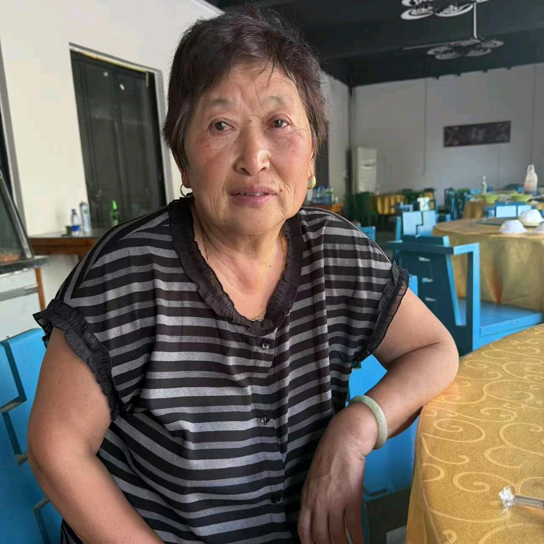 小西奶奶（上午十点十分直播）