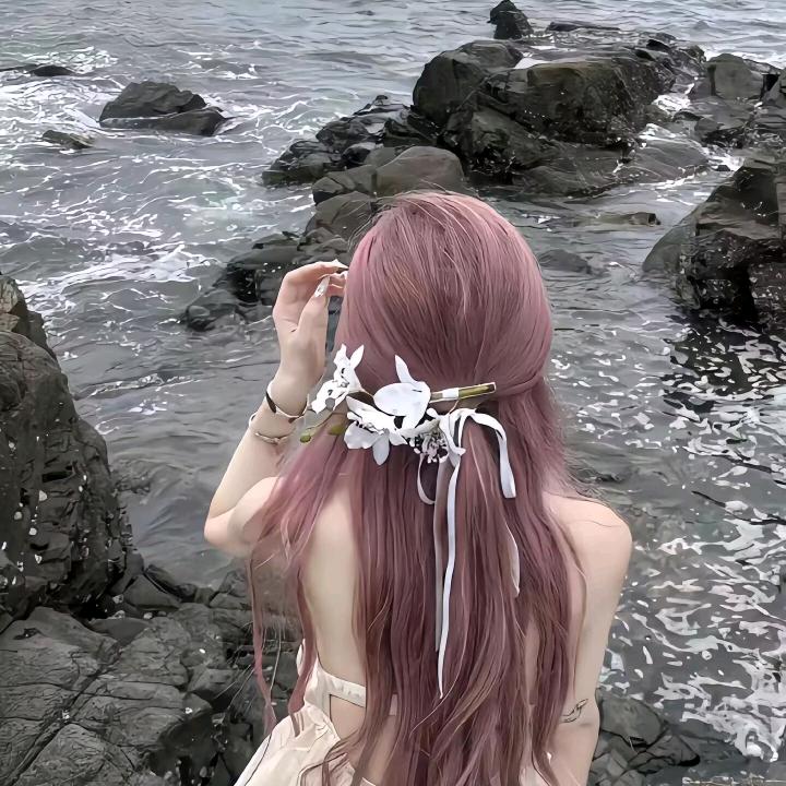 陌离