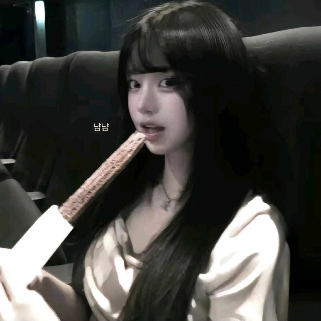 韵韵^ᴗ.ᴗ^⟆（上学别清）