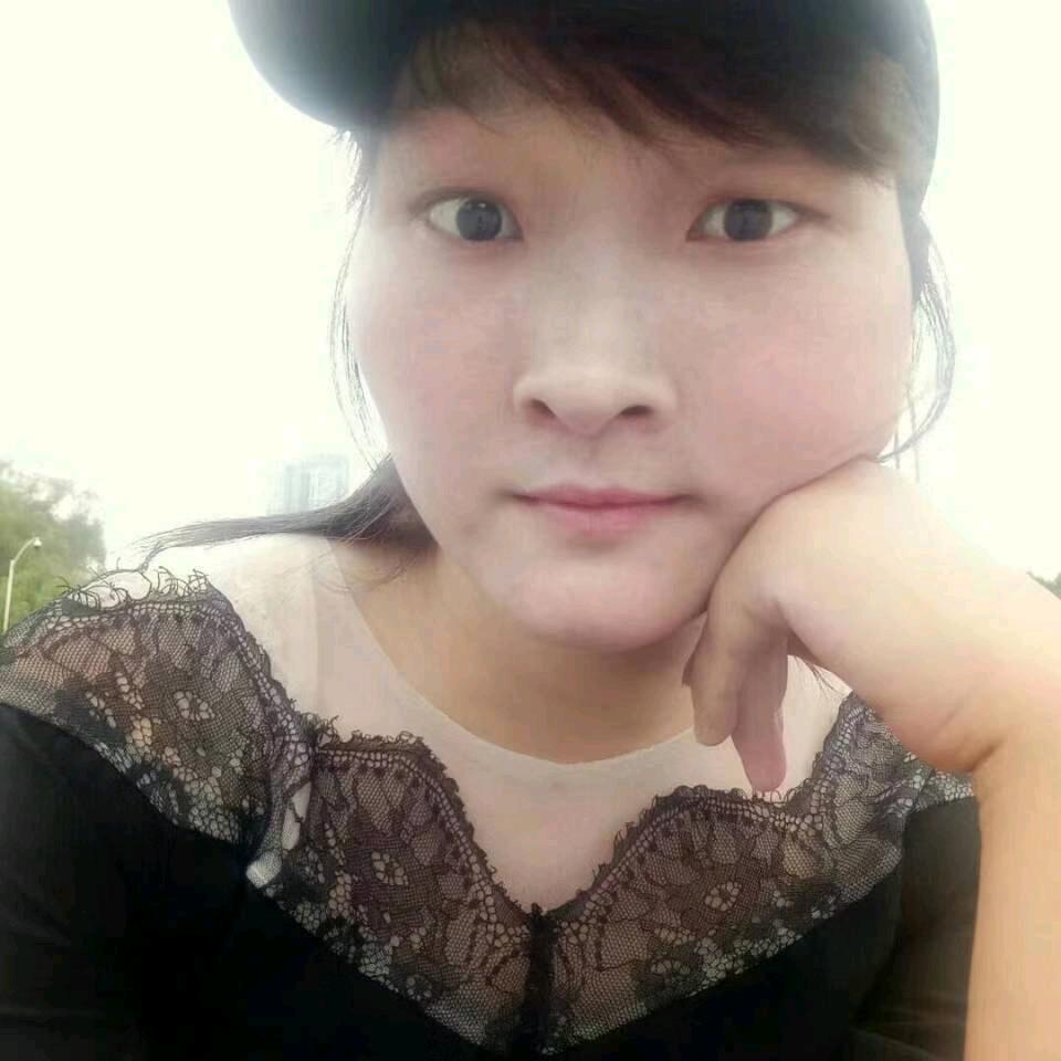 佩佩零食店