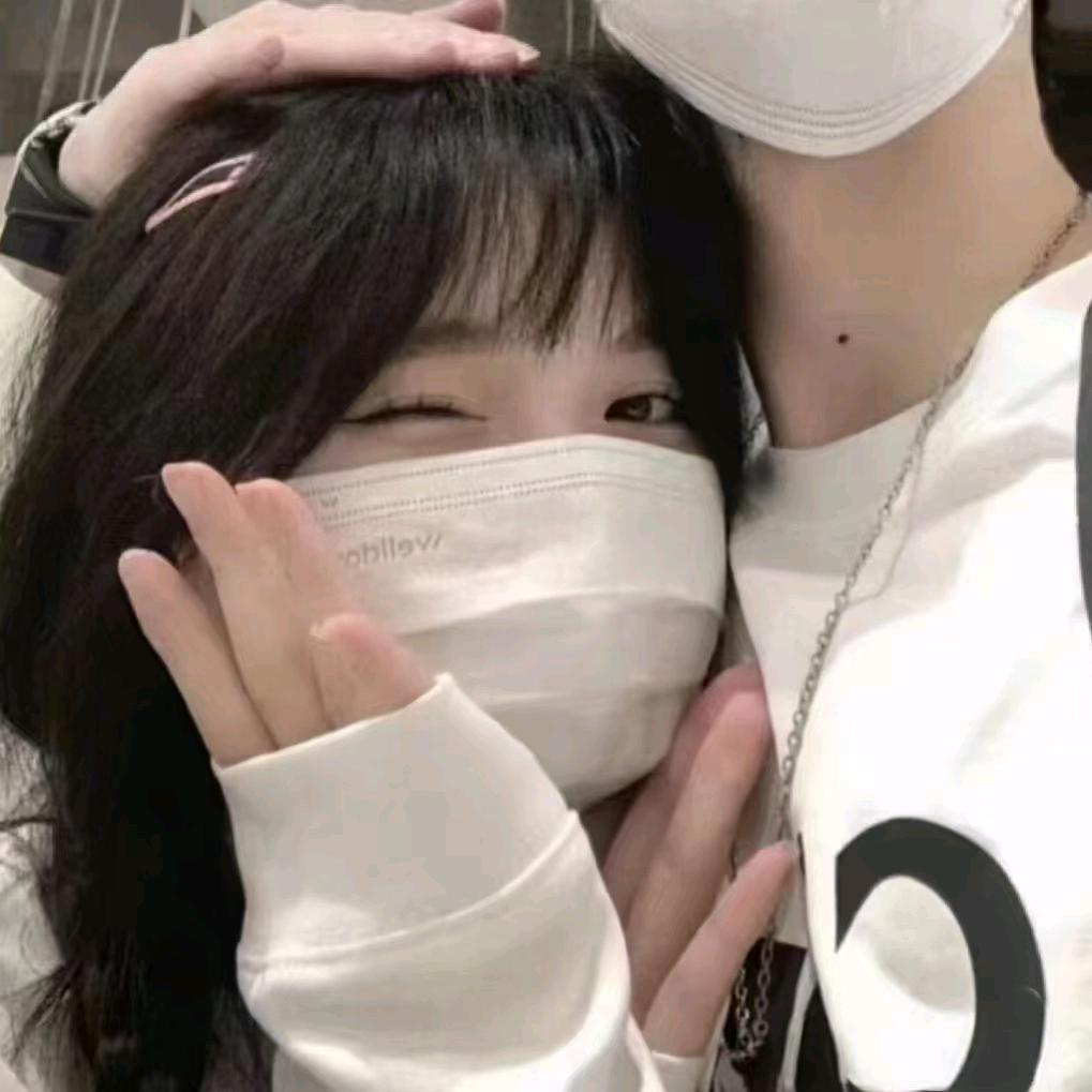 初依