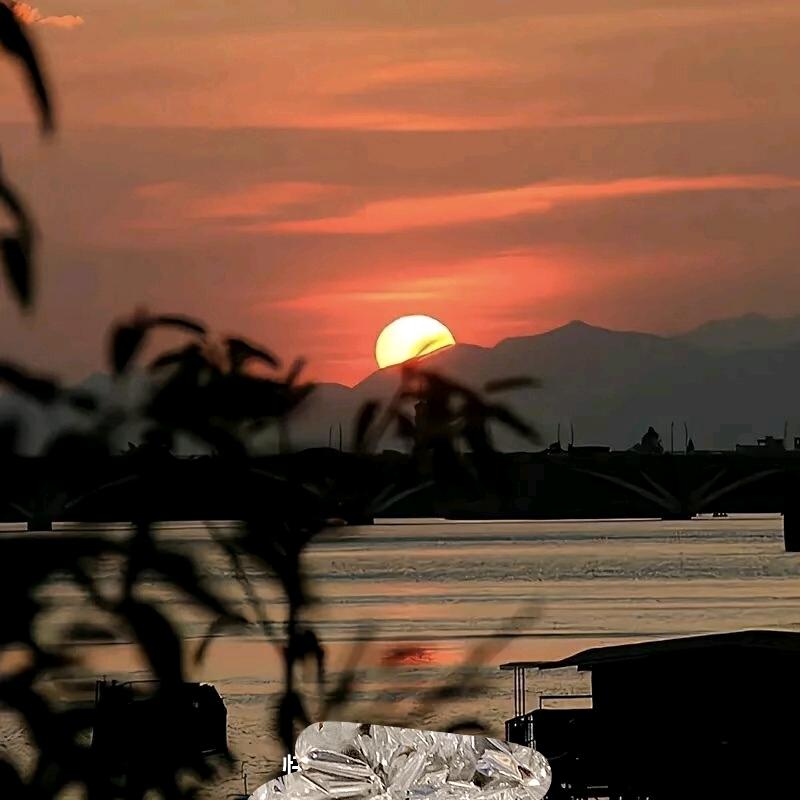 @小村里的年轻人