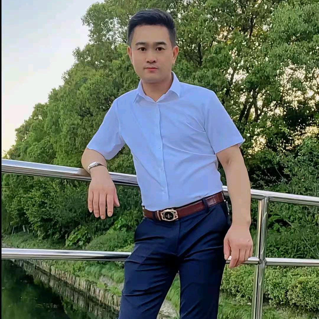 $@岸边的芦苇……