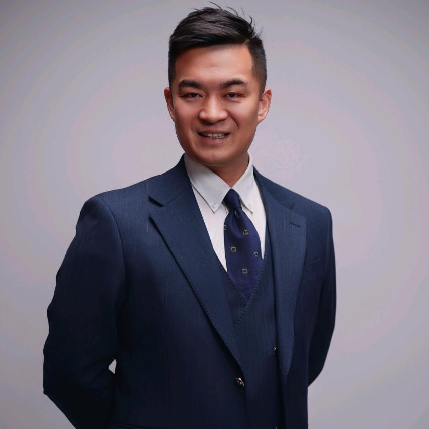 金仕堡控股集团强森