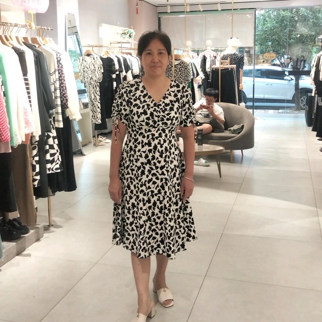 74年的琴姐