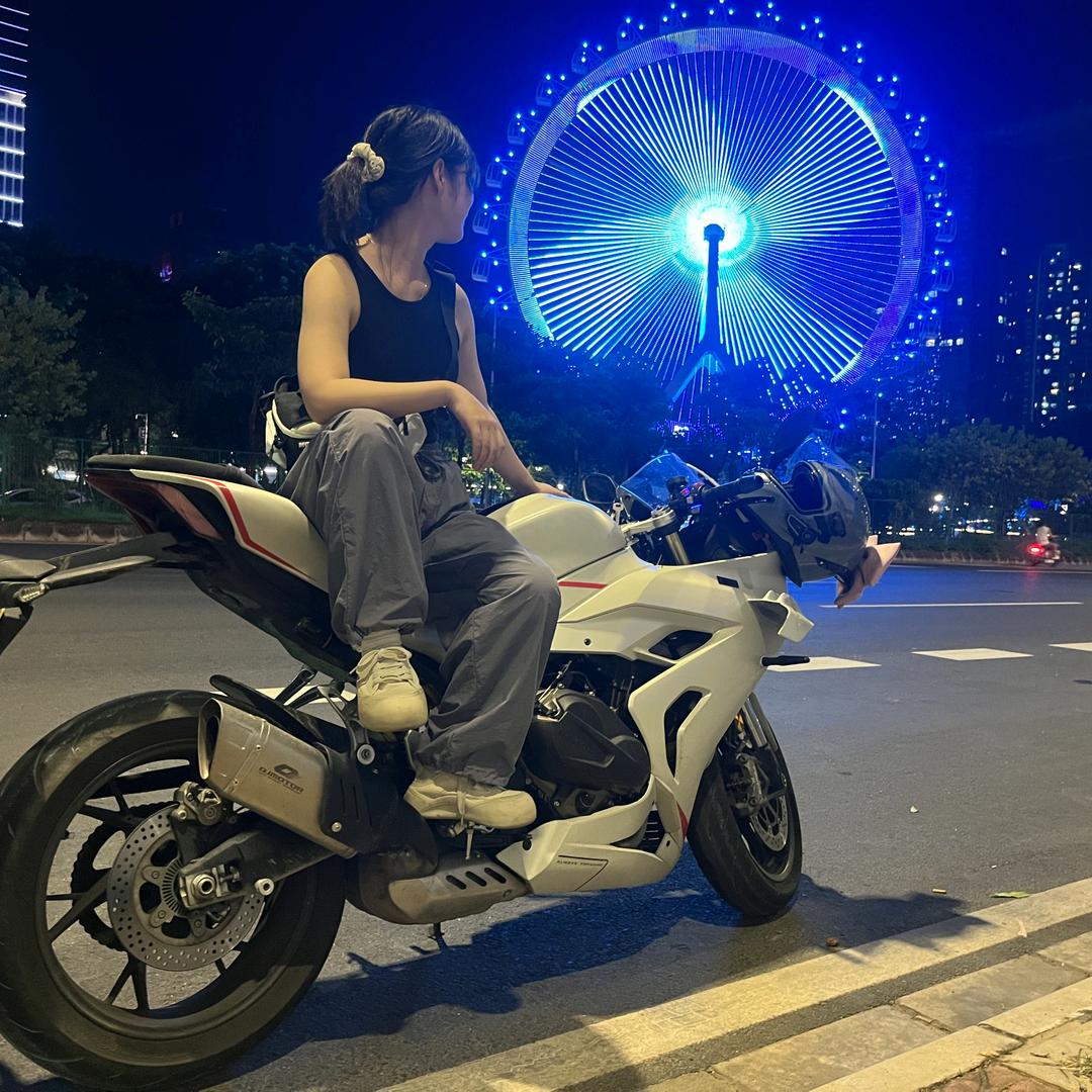 龙龙🏍️