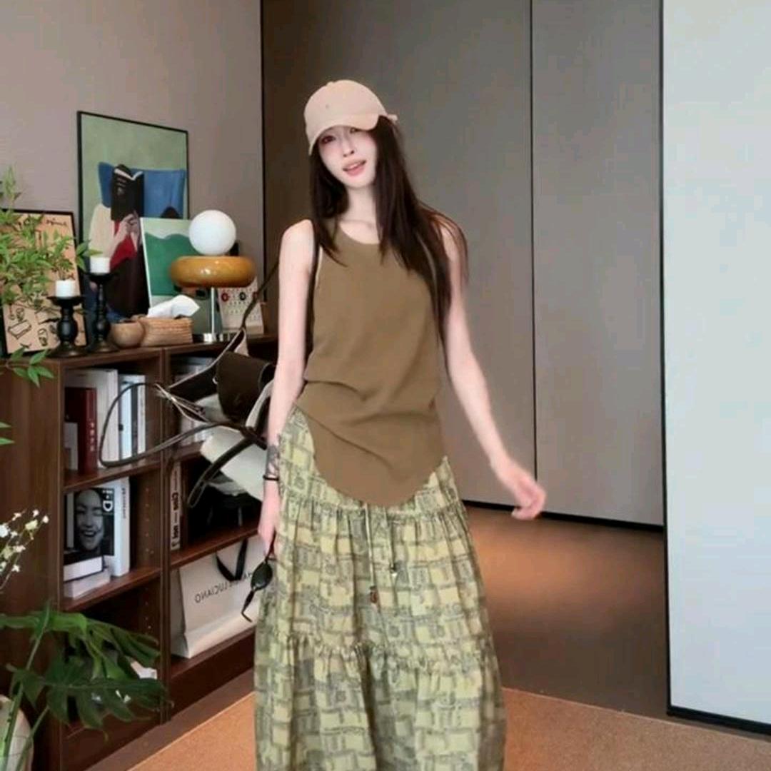 不理理每周穿搭