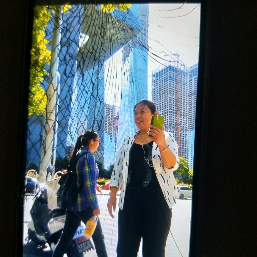 动动我不易。