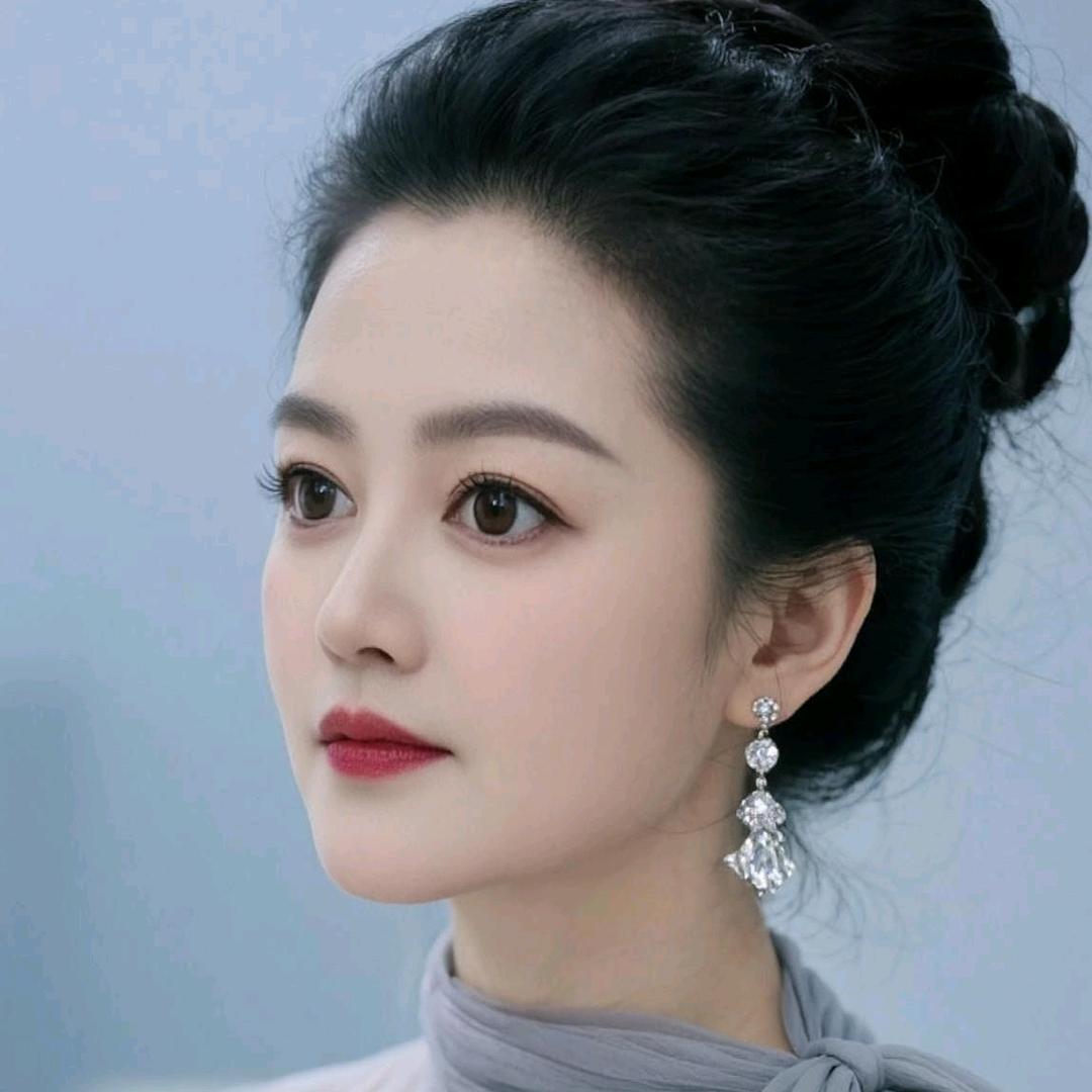 一姐猫猫（中午12点50分开播）