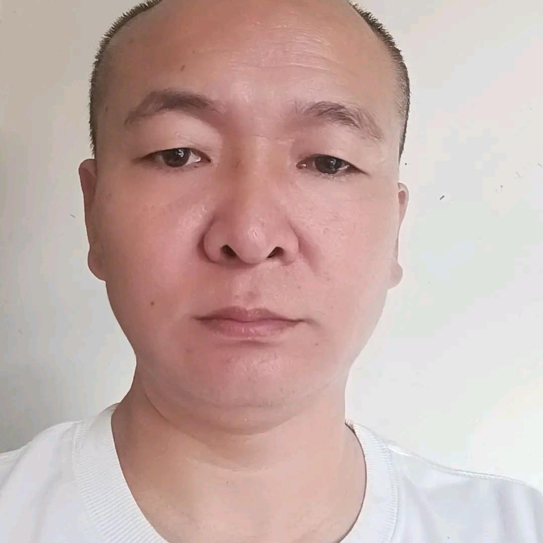 哥在卖菜💋