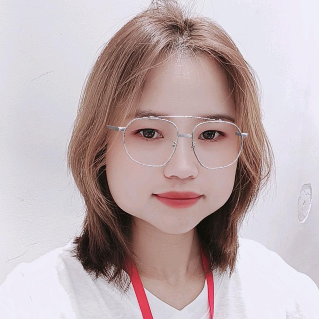 嘿泛泛女装搭配师安妹