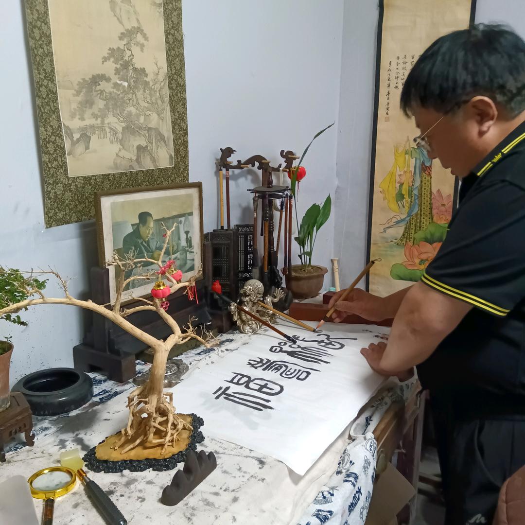 如皋木雕王勇