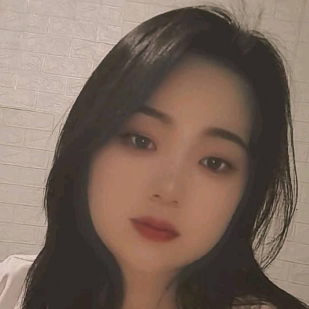 微胖女孩