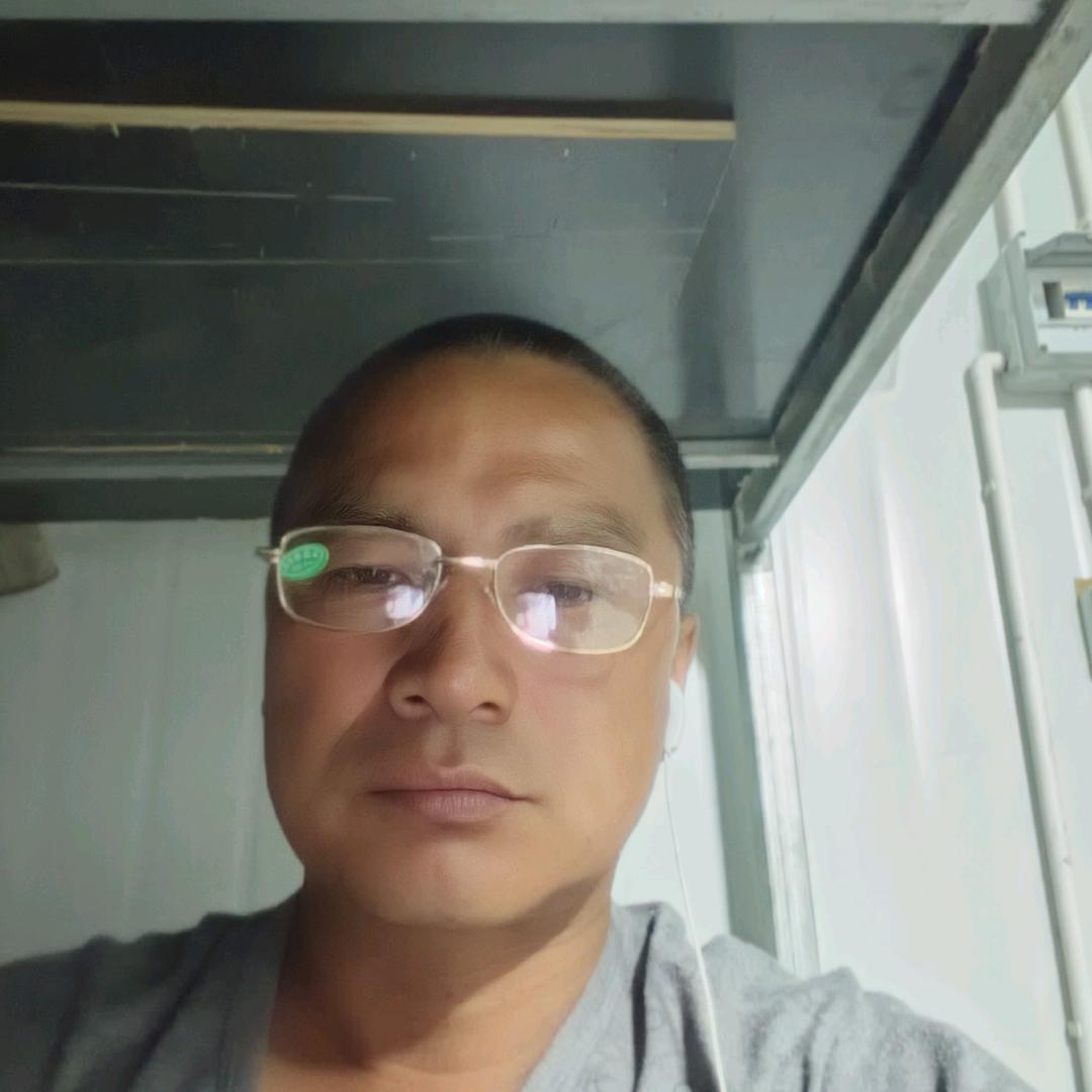 喜(￣_,￣ )哥