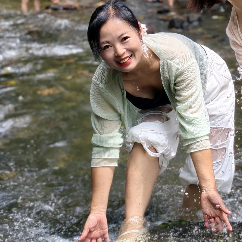 小小香