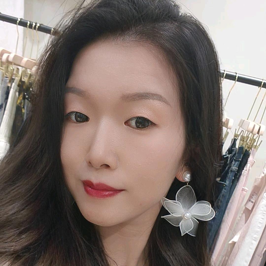 蓝山mai女装的小煤婆