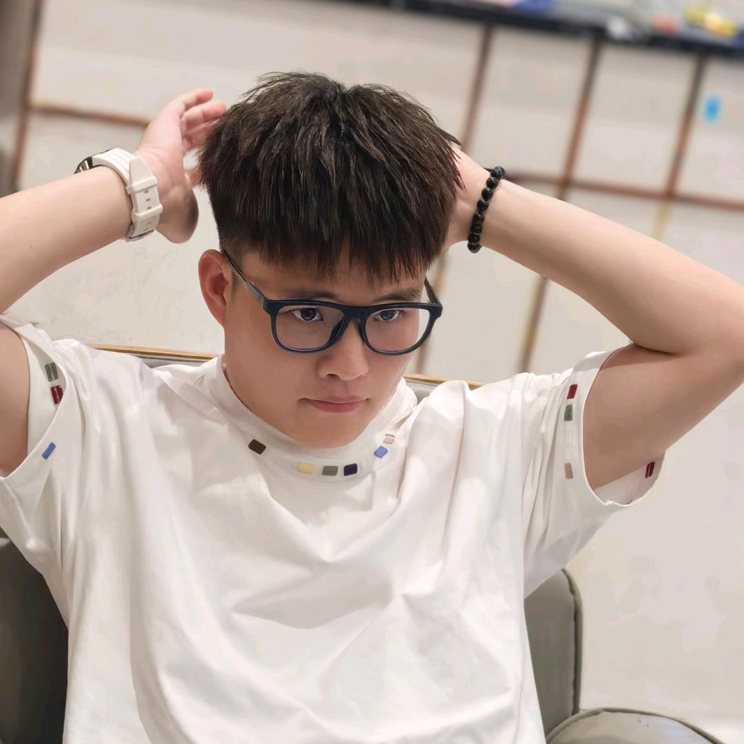 佛山伟通食品梁小生