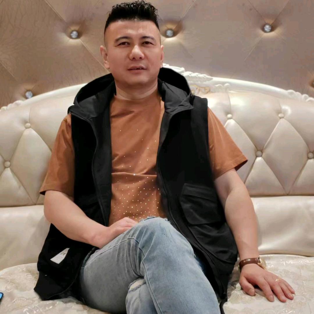 常熟特价羽绒服批发老陈