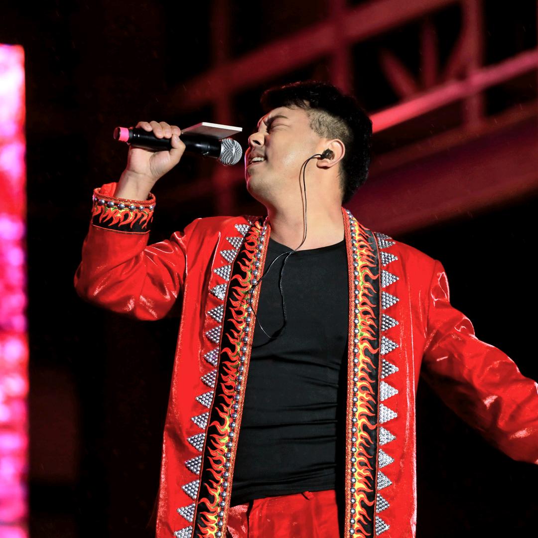 小左小左唱歌不左