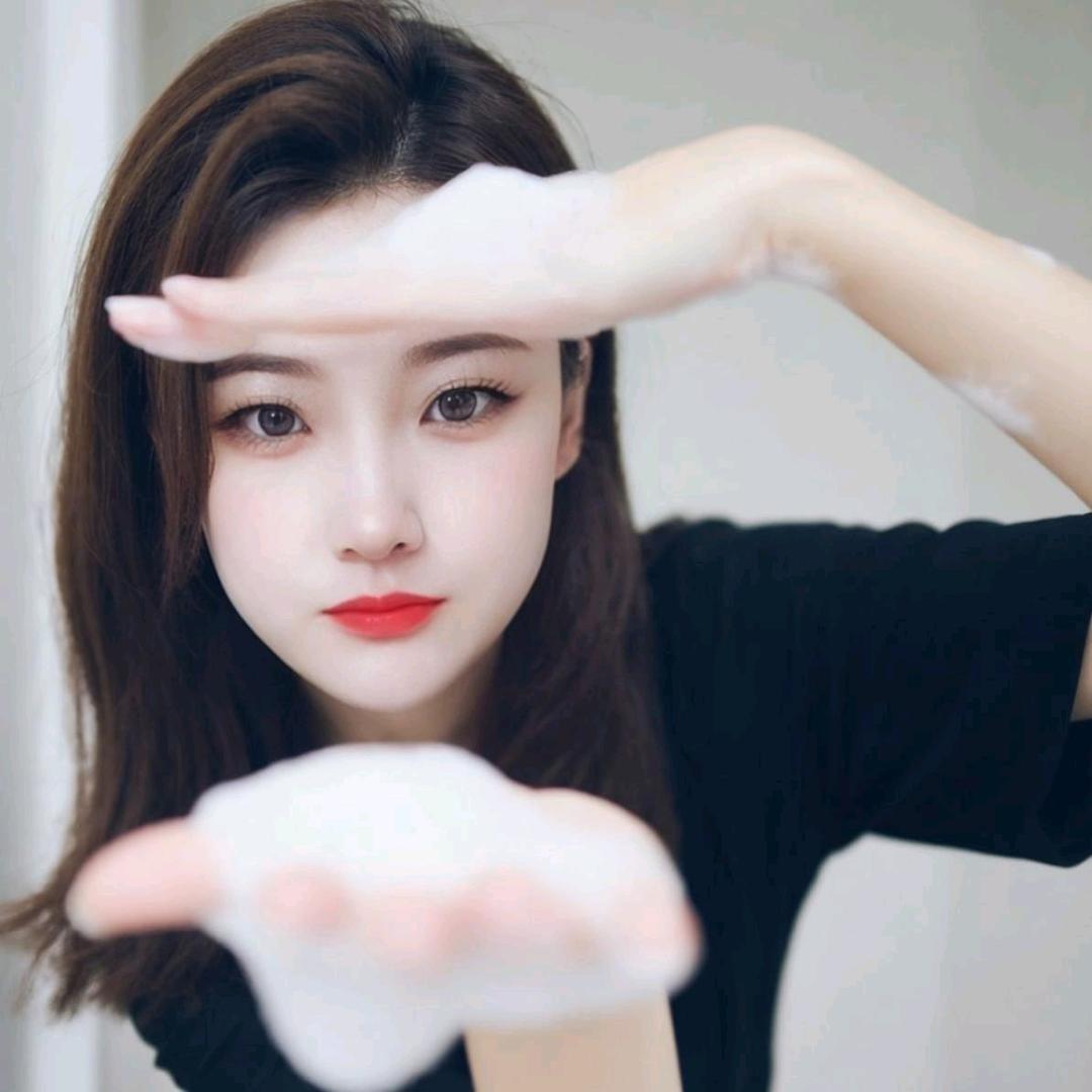 闹闹爱吃糖