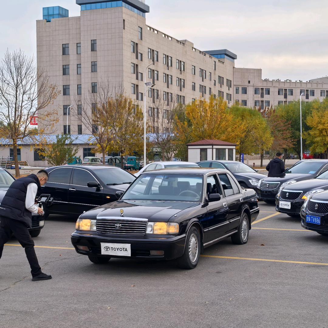 远宁汽车销售专注皇冠雷车