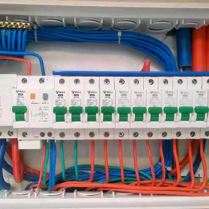 ，承接套房装修水电安装一条龙服务