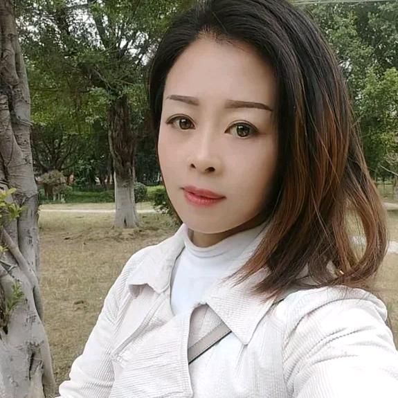 張雲《脚踝骨折康复中》