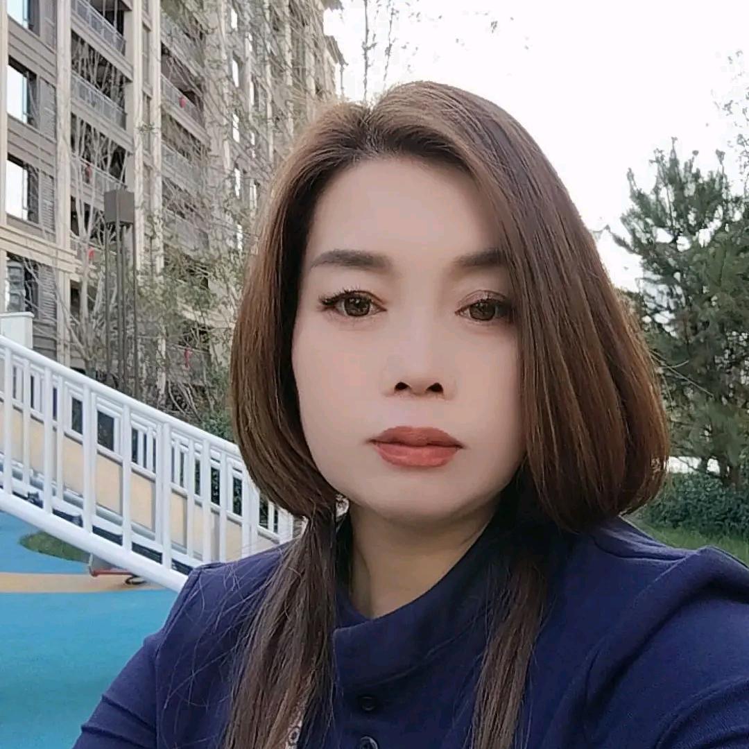 讴铂系统门窗白丽