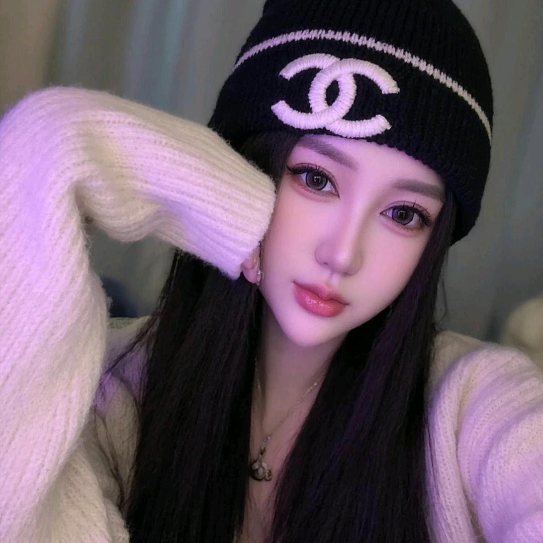 岁岁（小名刀刃）