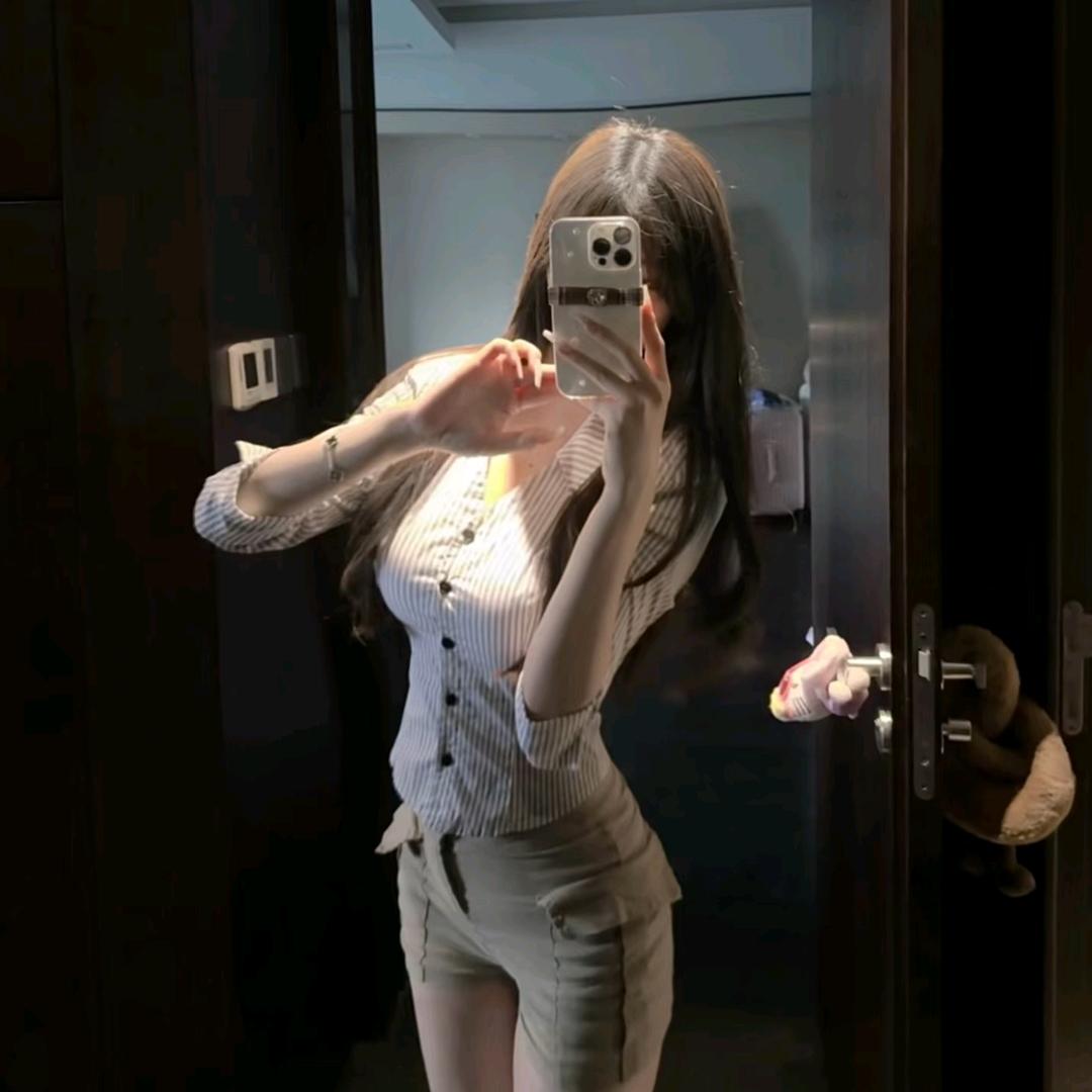 吃个半饱ྱ