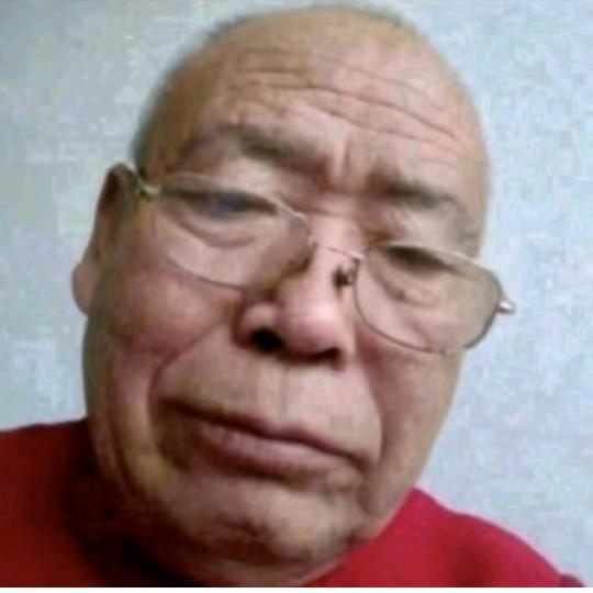大爷刷拉了