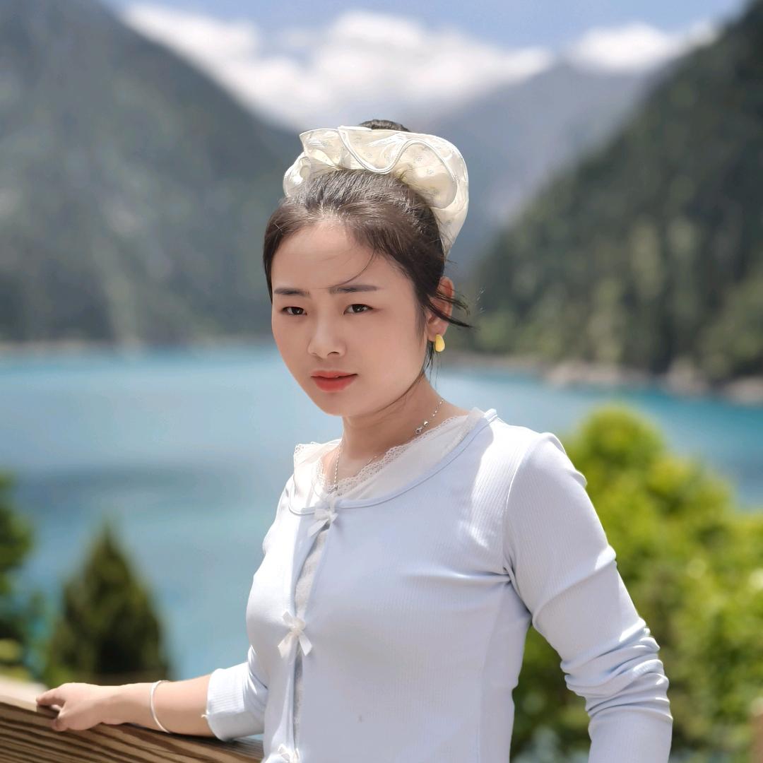 琼开心❤
