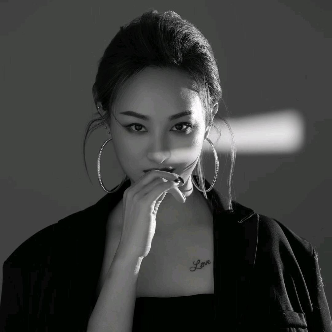 166团烫染创意理发店