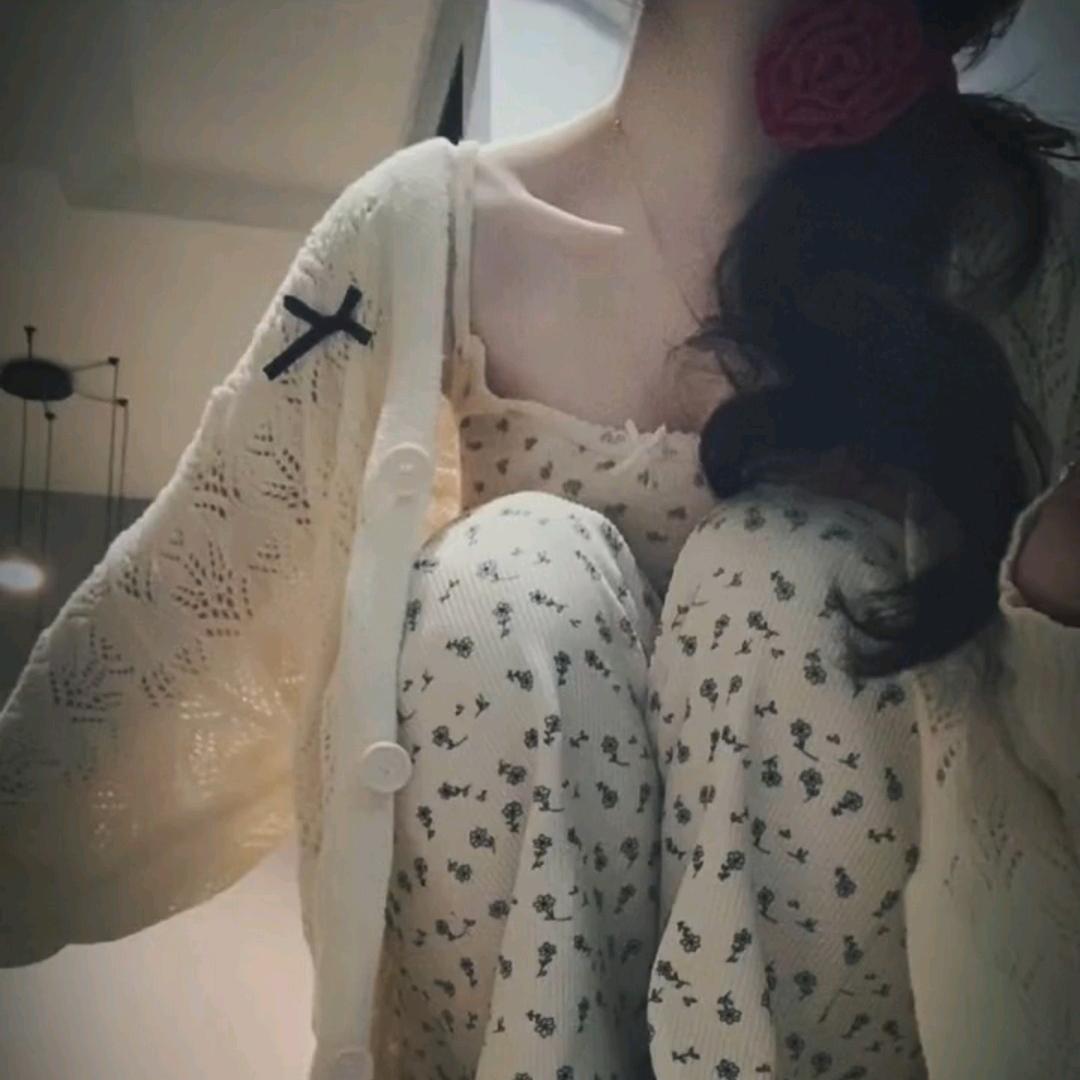 ᅠ
