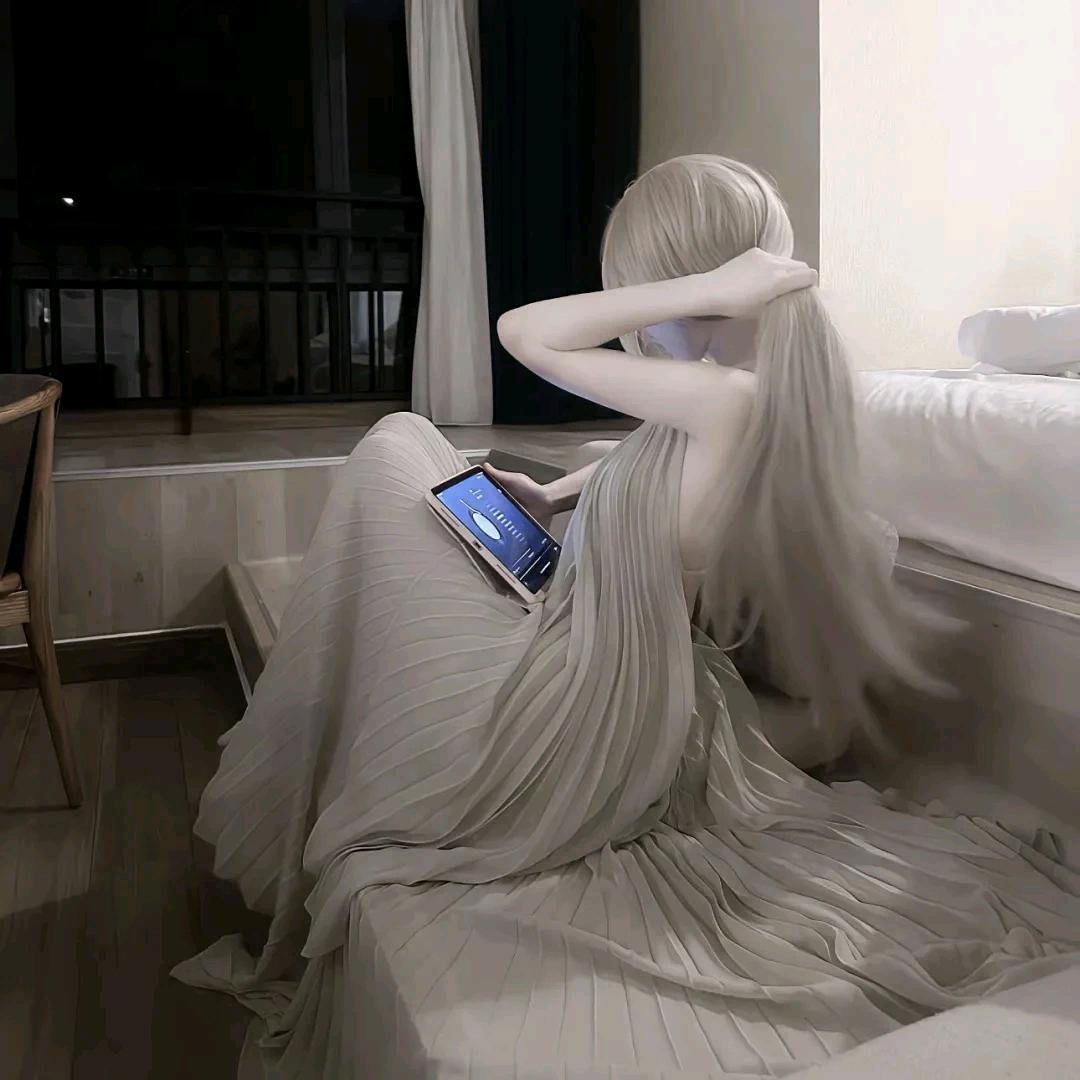 辞汐.