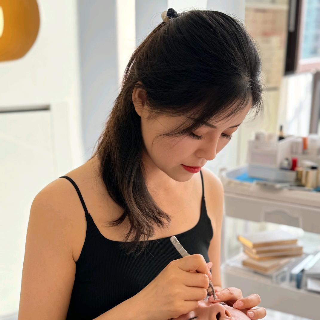 凯里·悦上美学-董小姐