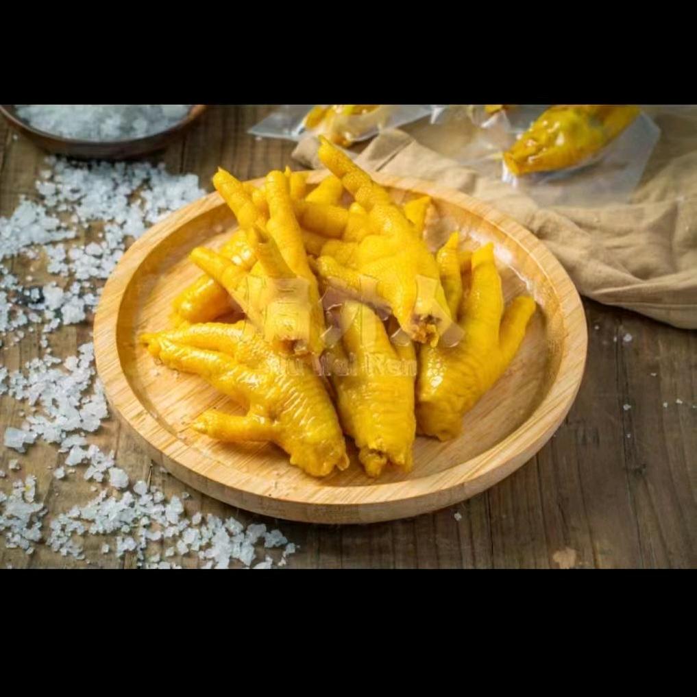 在赣州卖盐焗零食的小焗