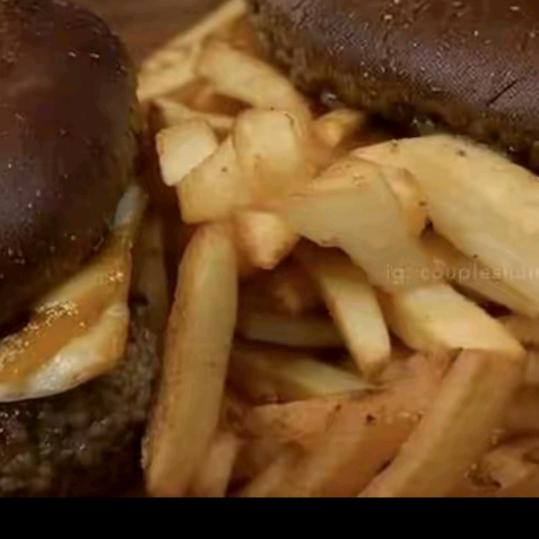 钱多多多多多✔