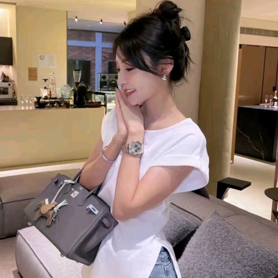 李予诺(精致穿搭)