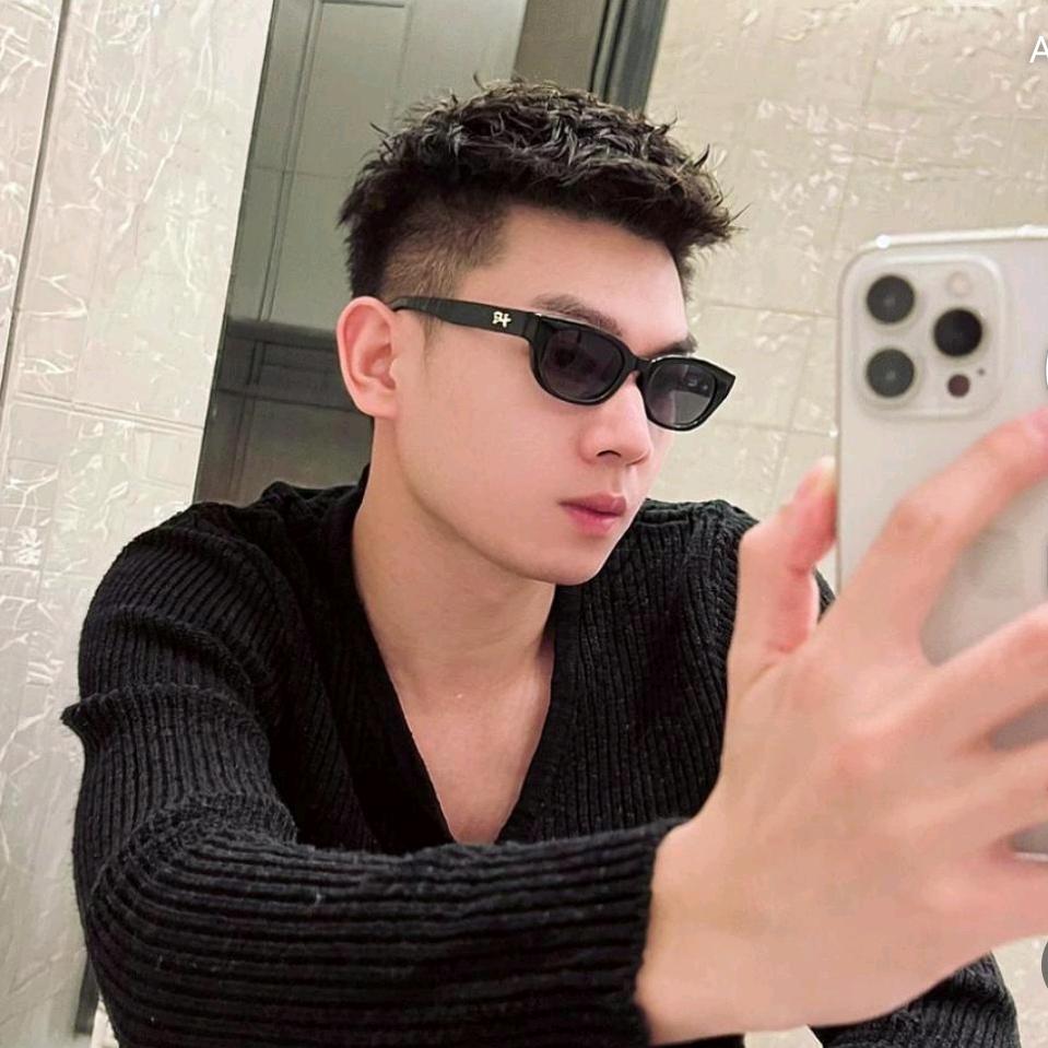 谢八万（灵山）