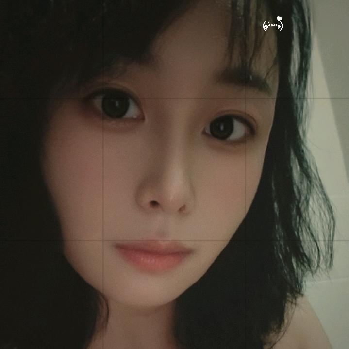 小何（开播时间8:35）