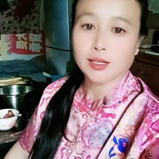 王莉