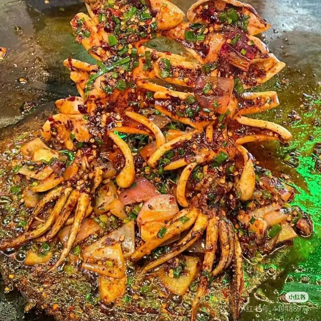 铜仁古城悦萃城3号门对面长沙臭豆腐