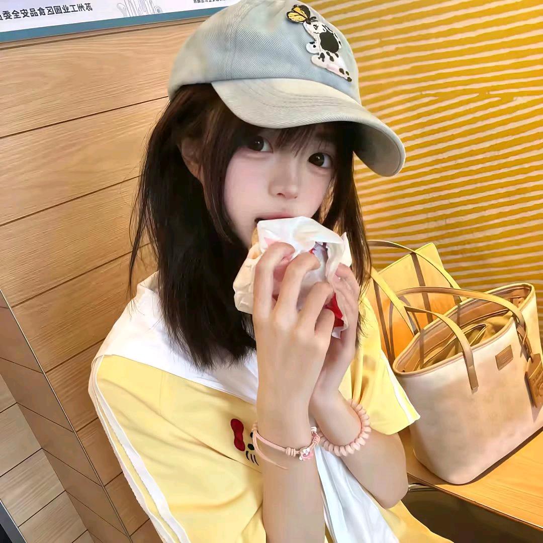 玥头像